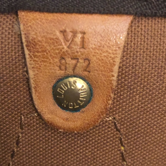 Authentic Louis Vuitton bag - Picture 7 of 12